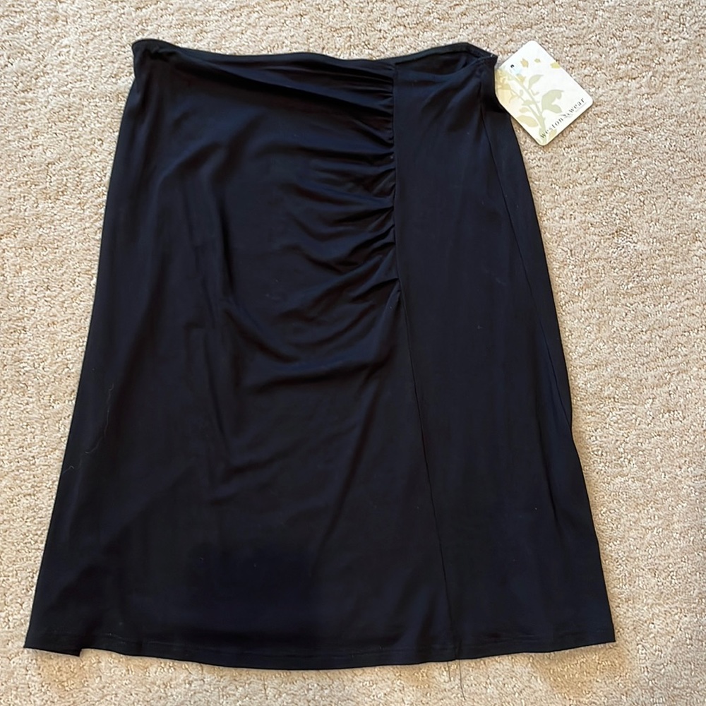 Black Stretchy Skirt